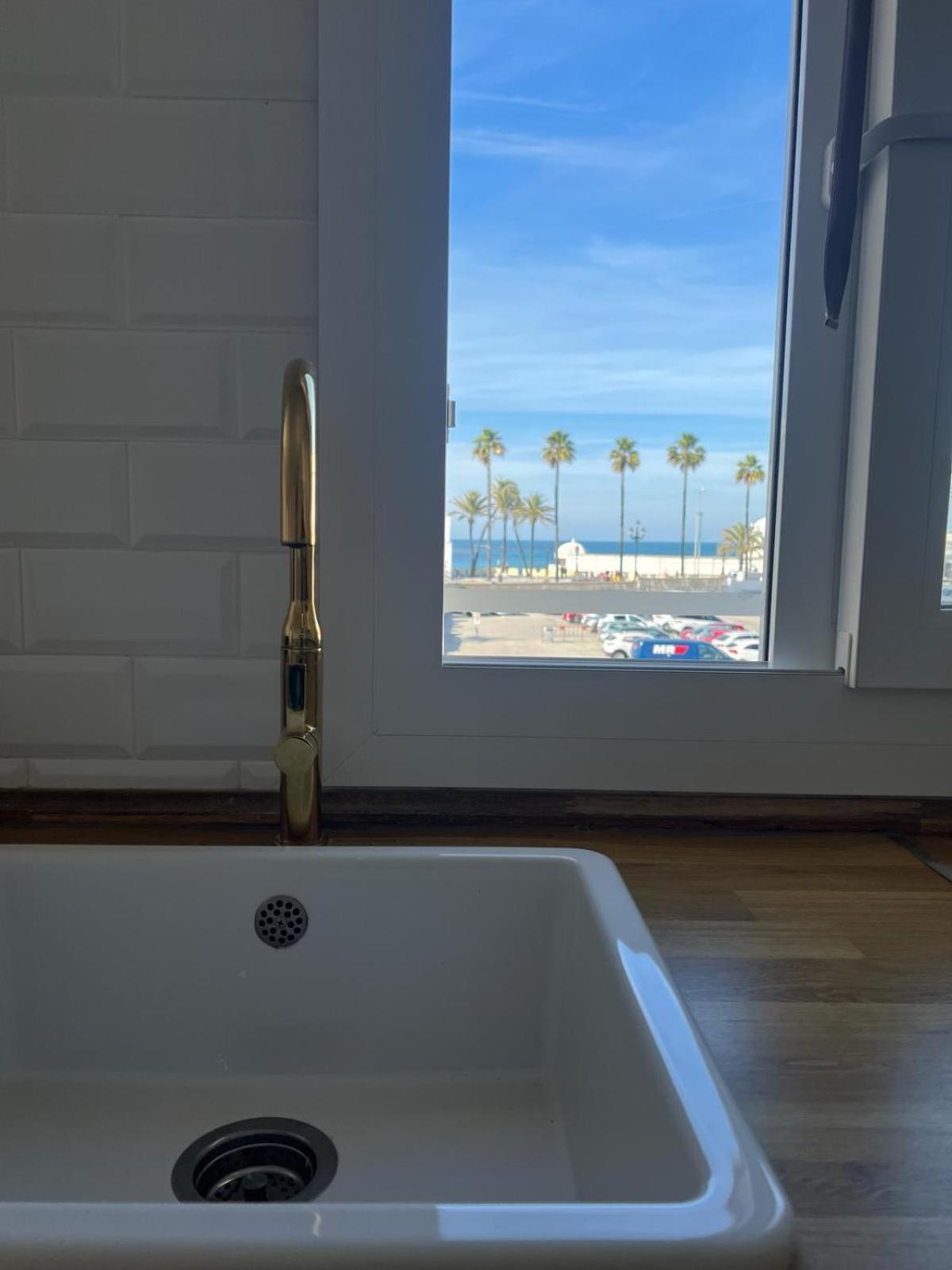 Appartement The Traveller'S House Con Vistas A Playa La Caleta à Cadix Extérieur photo